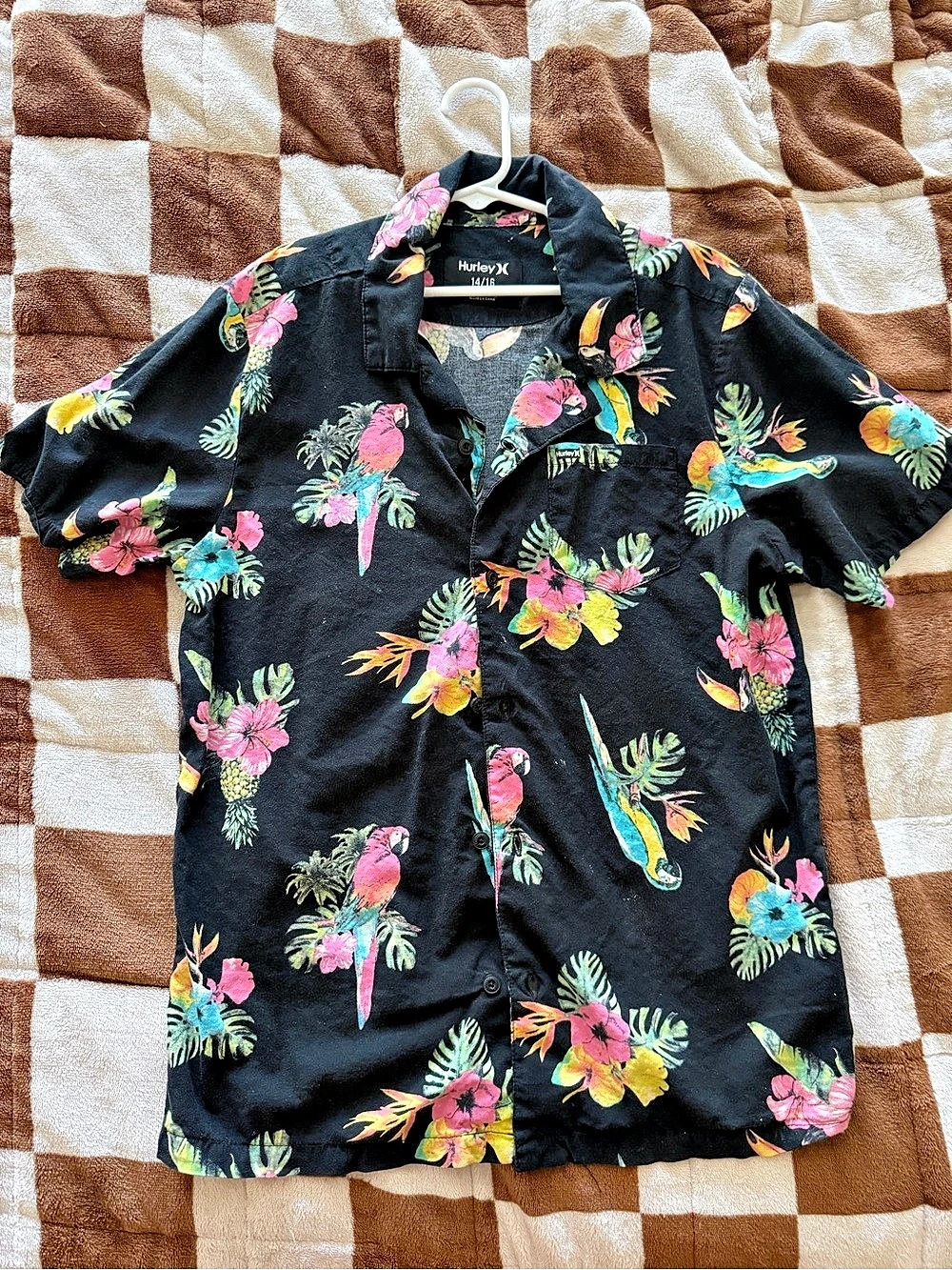 Hurley Floral Button Down Shirt Black & Pink Boys 14/16 Like New